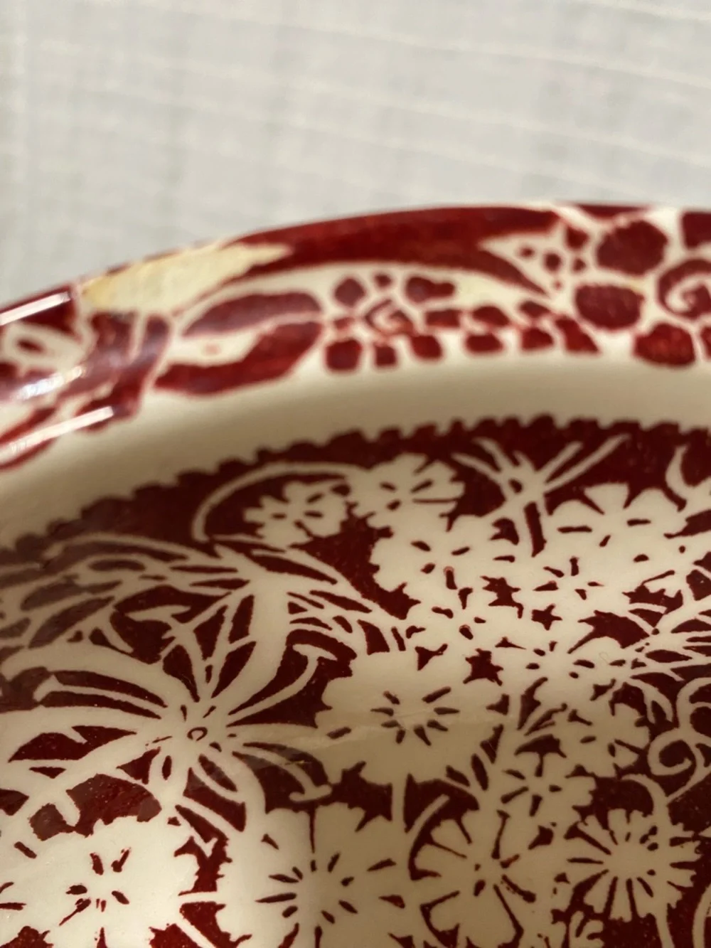 ALOHAS Red and Cream Floral Ceramic Bowl - Picture 7 of 10